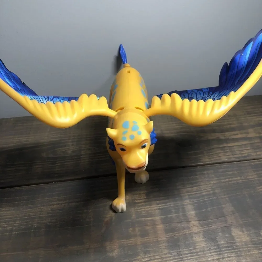*Disney Jr. Elena of Avalor SKYLAR Yellow Jaquin Wings Flap Leopard 13